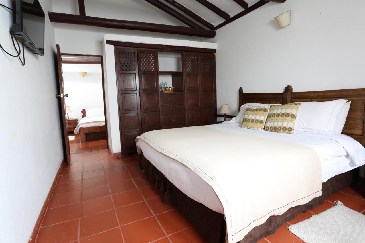 Hotel Meson De Los Virreyes Villa de Leyva Bagian luar foto