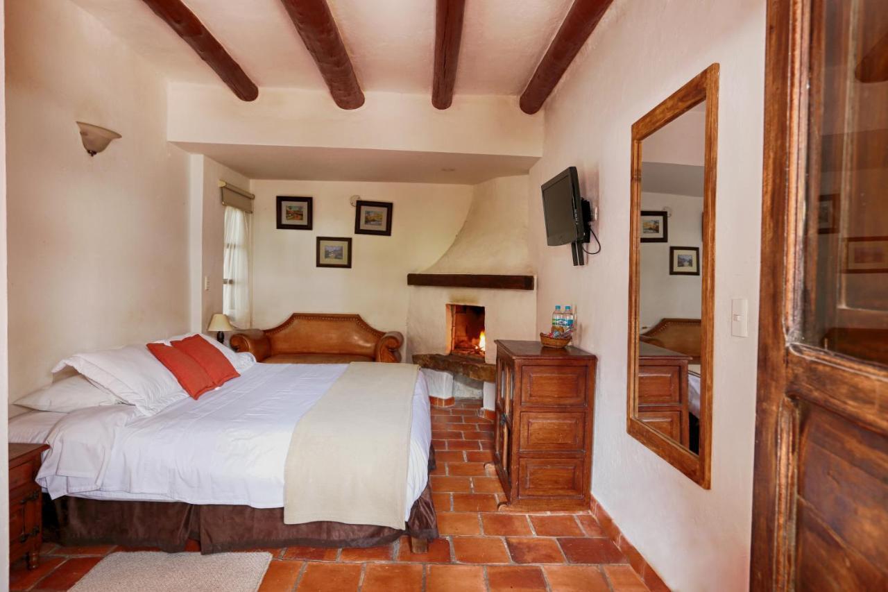 Hotel Meson De Los Virreyes Villa de Leyva Bagian luar foto