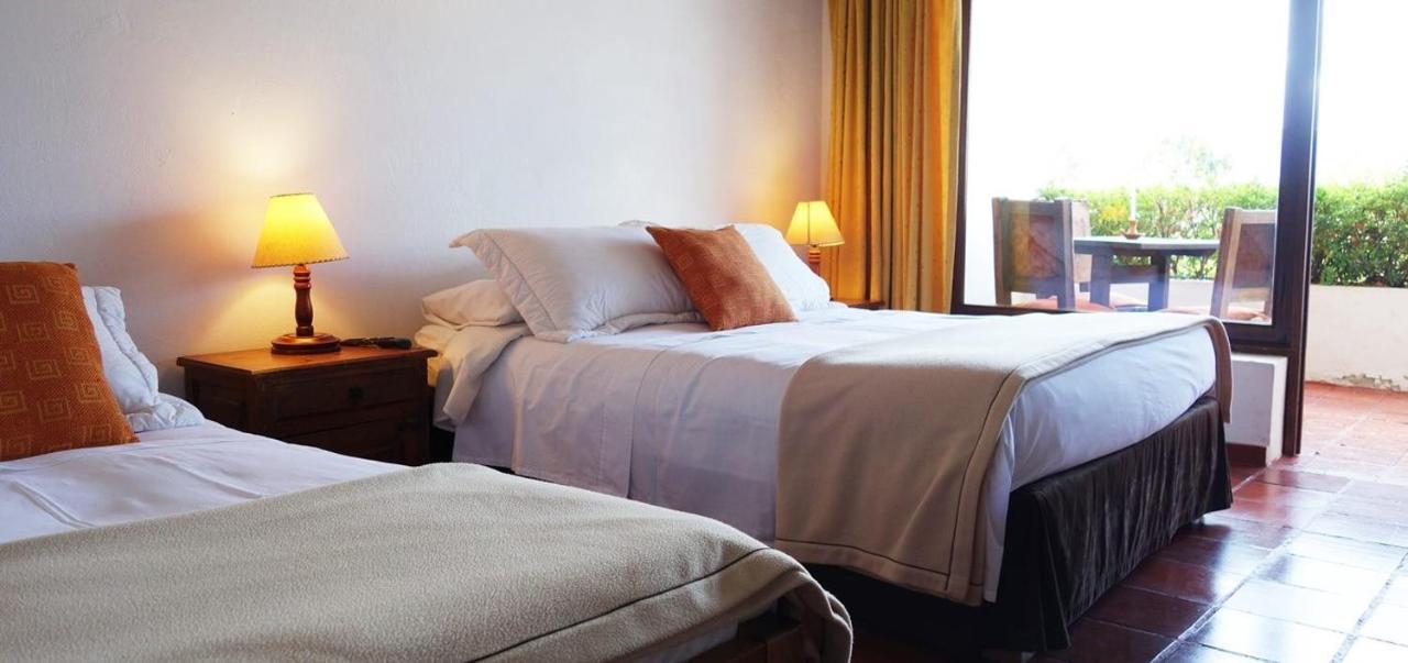 Hotel Meson De Los Virreyes Villa de Leyva Bagian luar foto