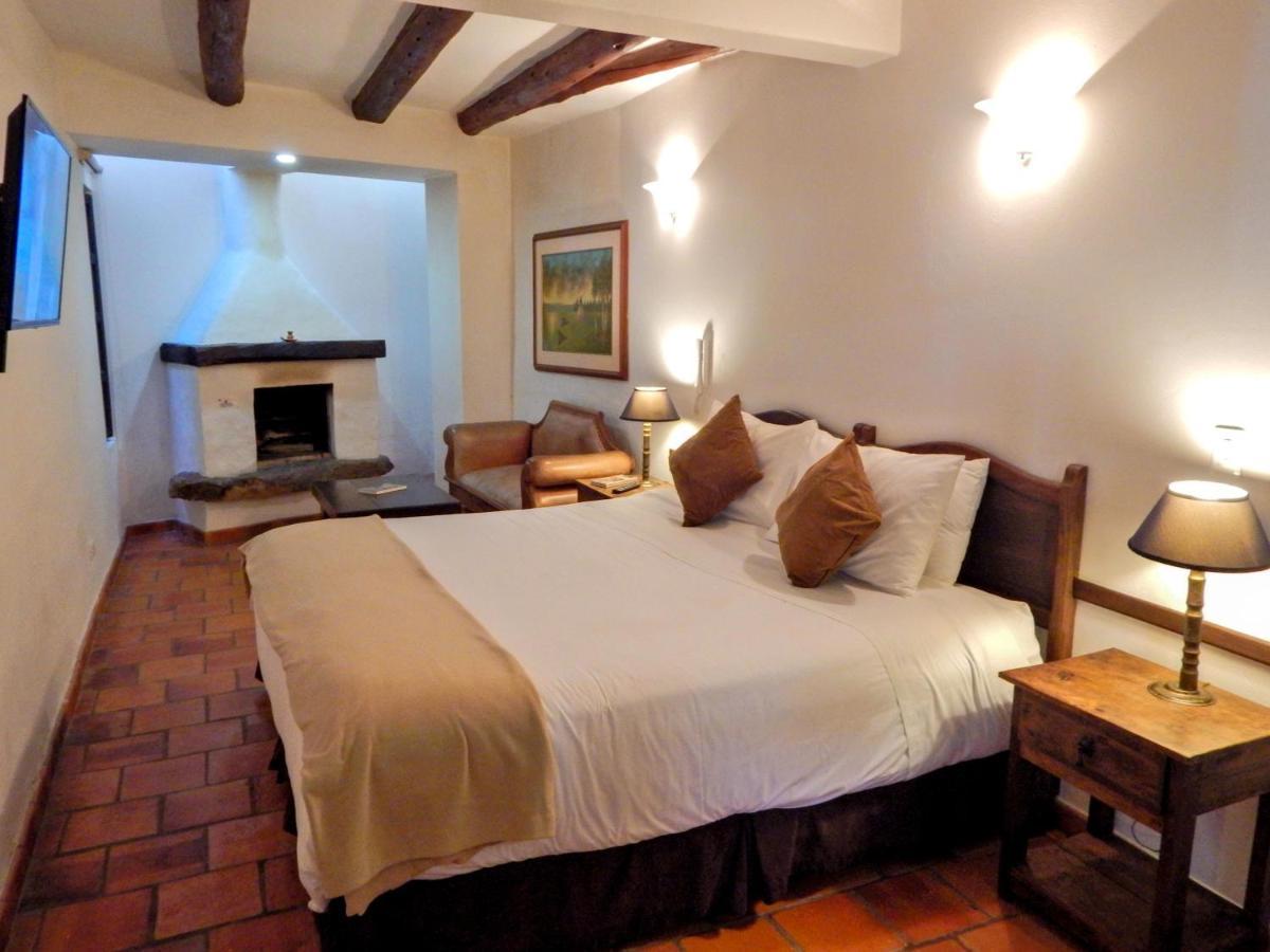 Hotel Meson De Los Virreyes Villa de Leyva Bagian luar foto