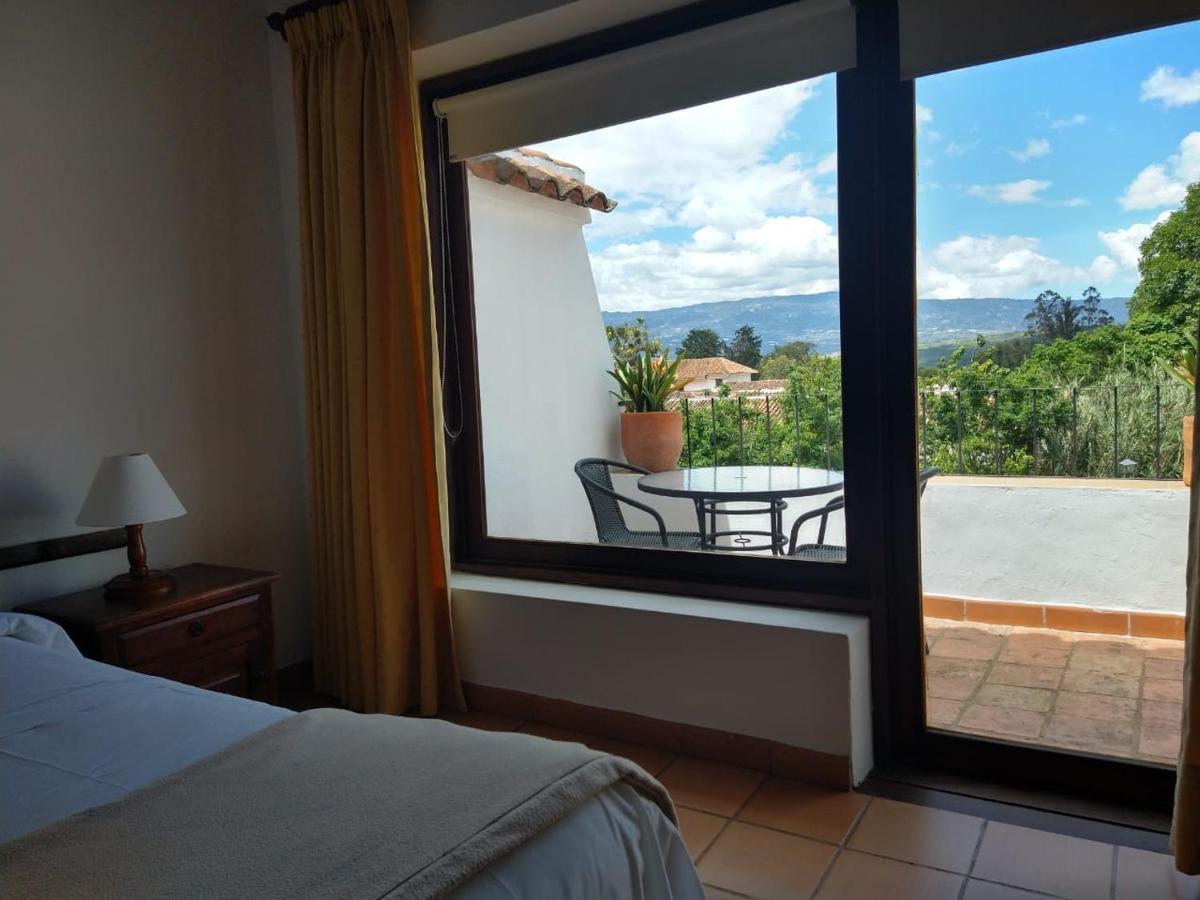 Hotel Meson De Los Virreyes Villa de Leyva Bagian luar foto