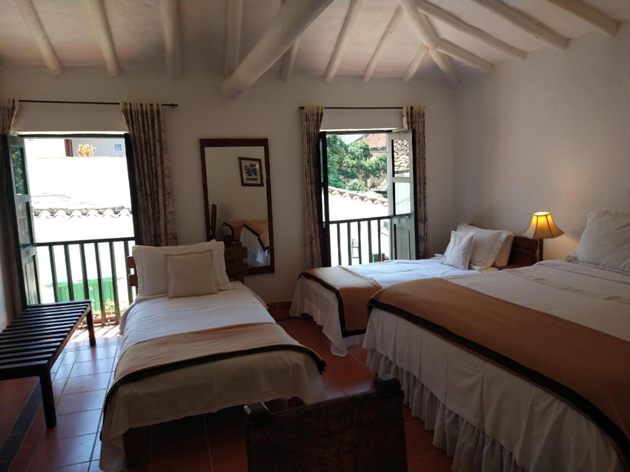 Hotel Meson De Los Virreyes Villa de Leyva Bagian luar foto